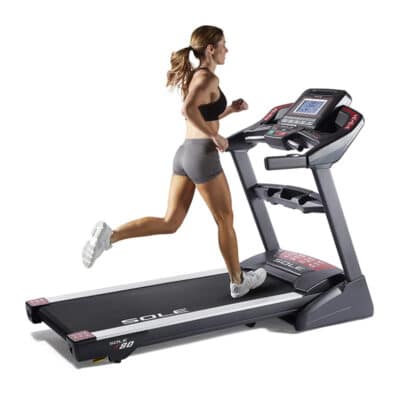 Tapis roulant pliant de SOLE Fitness F80, moteur électrique, 22 x 60 de surface à courir, écran LCD de 9 pouces