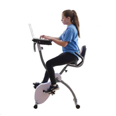 Vélo d’exercice pliable 2 en 1 (séance d’entraînement avec bureau de travail intégré) de Ivation