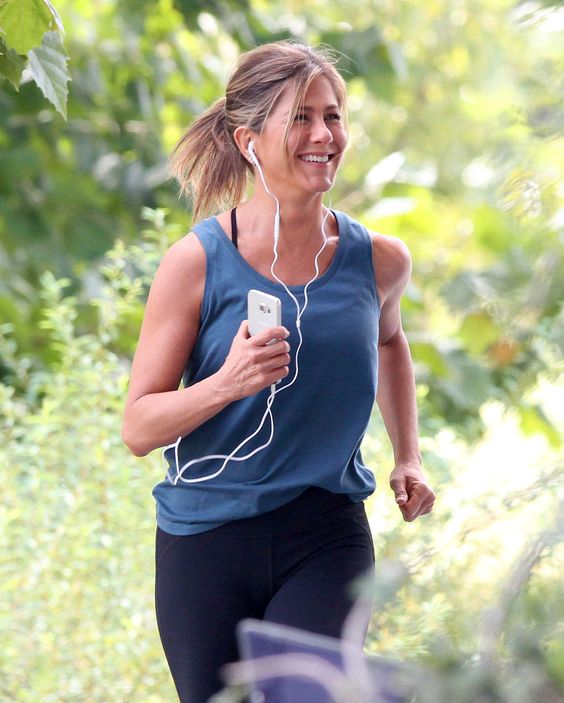 Jennifer Aniston se tient en forme 
